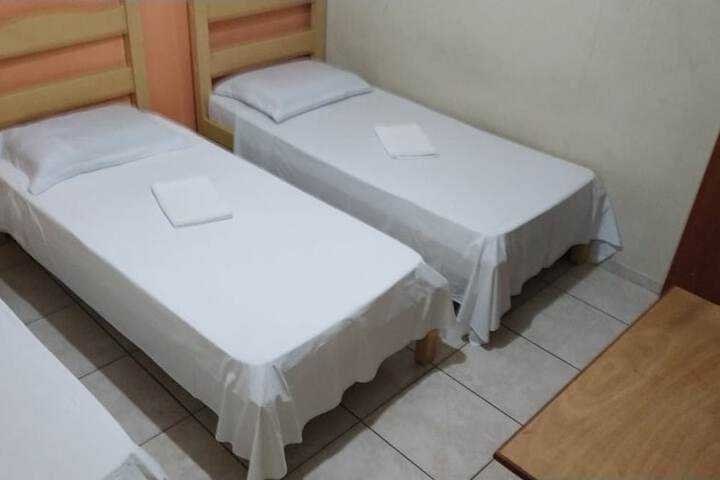 Room 13 of 32