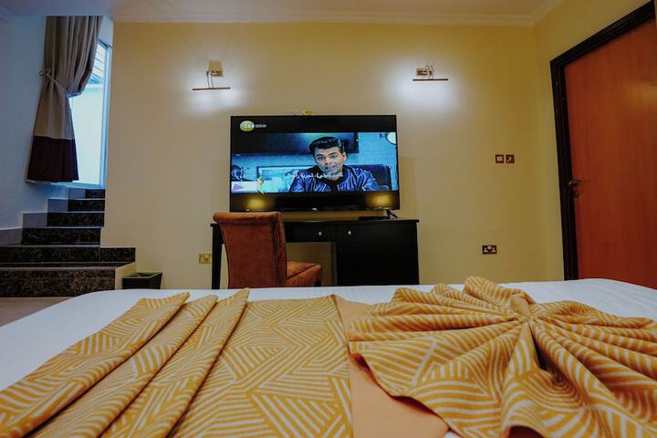 Room 4 of 56