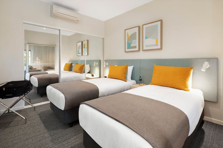 Room 5 of 21