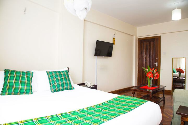 Room 13 of 65