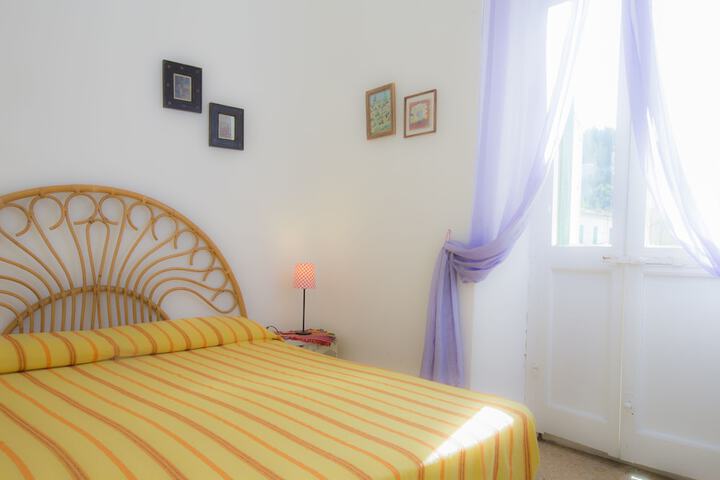Room 6 of 13