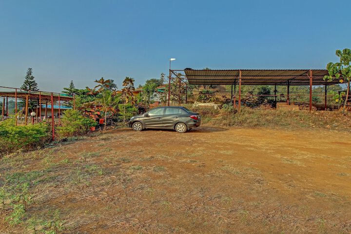 Property Grounds 32 of 39