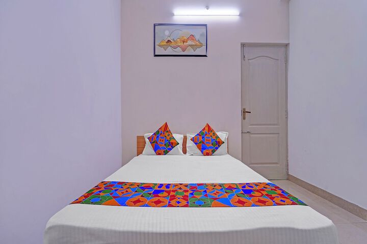Room 8 of 26