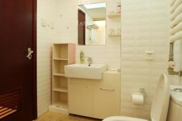 Room 26 of 42
