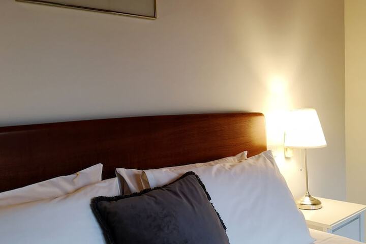 Room 20 of 127