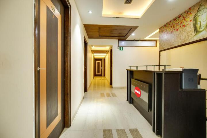 Hotel O Pukhraj