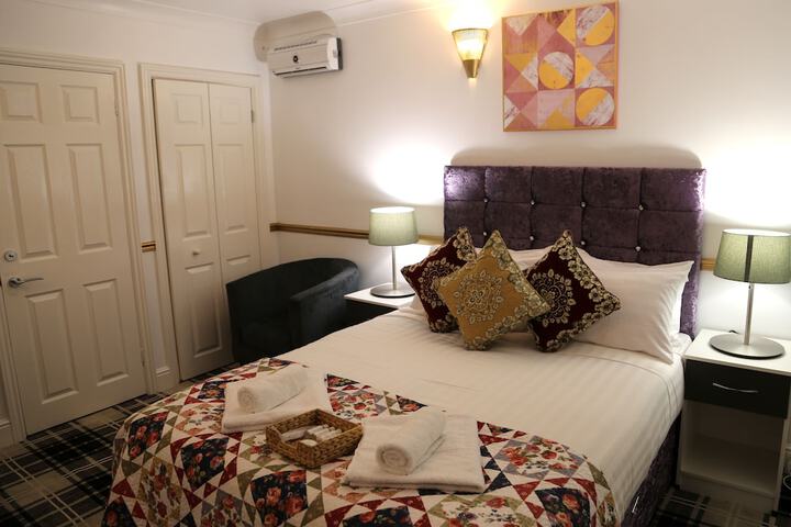 Room 8 of 69