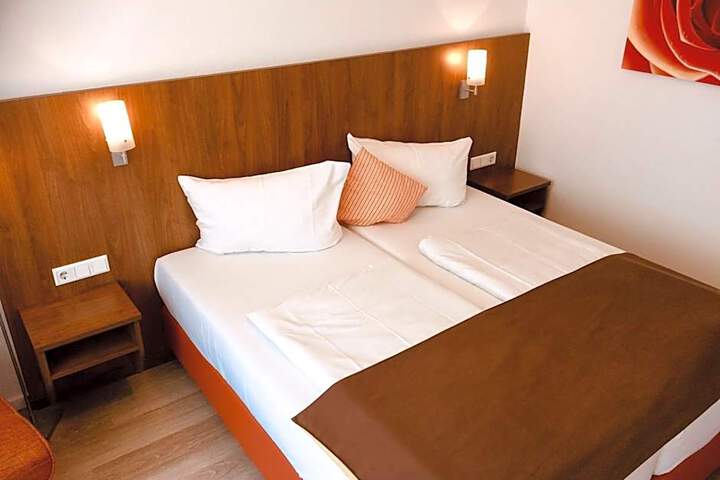Hotel Triton