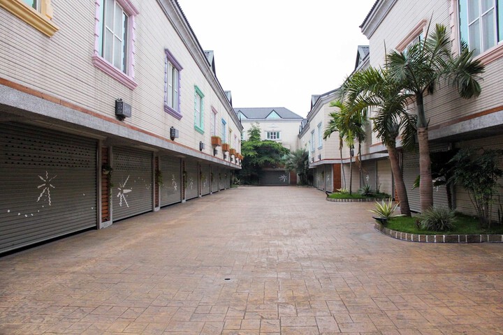 Hotel 2 of 62
