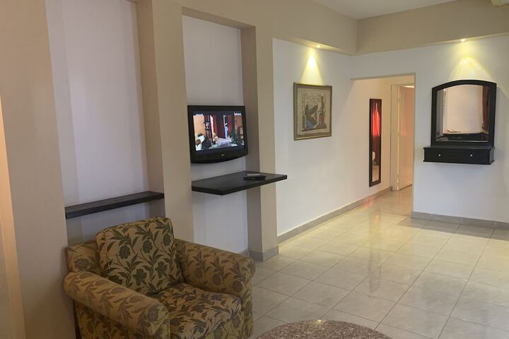 Room 15 of 42