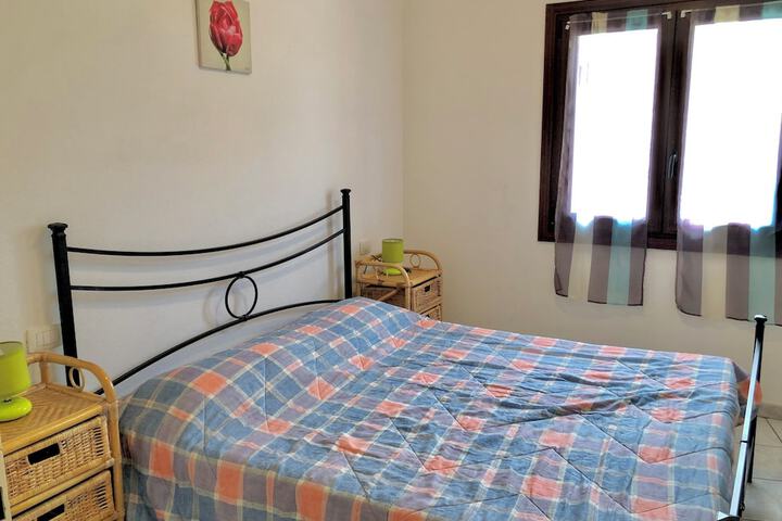 Room 5 of 50