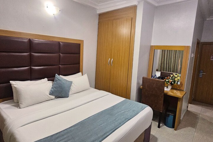 Room 14 of 81