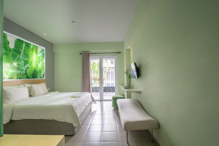 Room 6 of 38