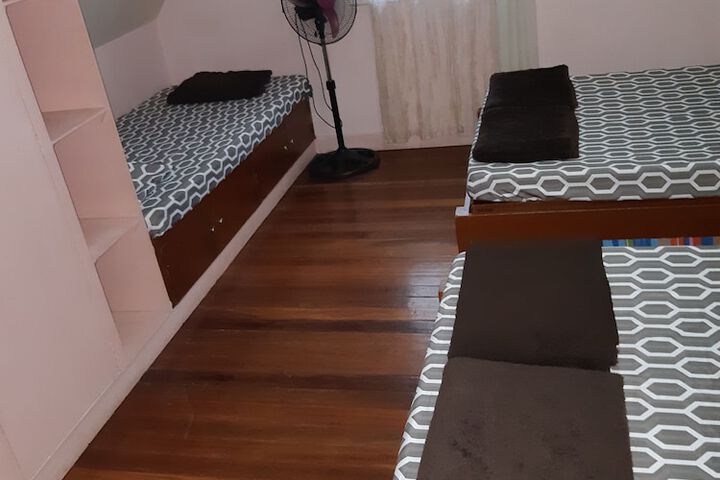 Room 8 of 25