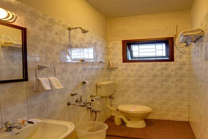 Room 10 of 27