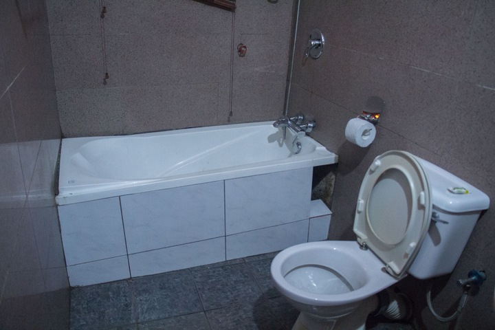Room 12 of 19