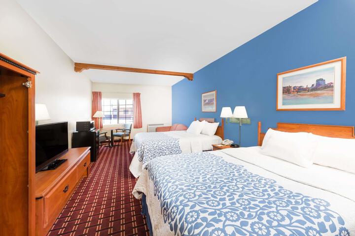 Room 8 of 27