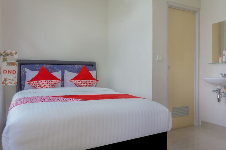 Room 8 of 39