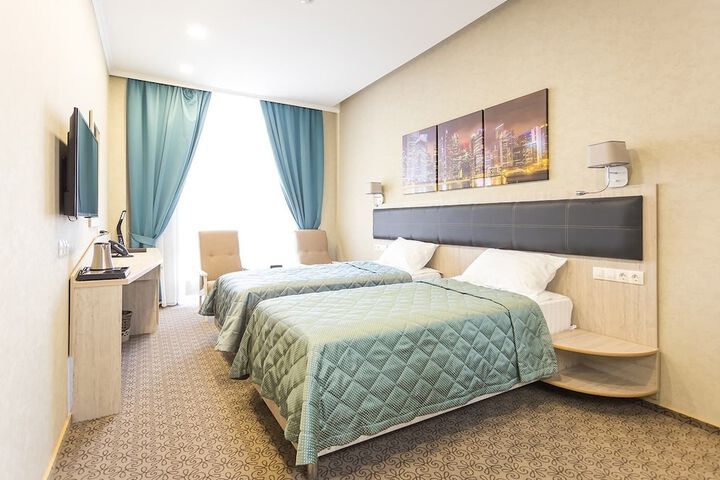 Room 3 of 42