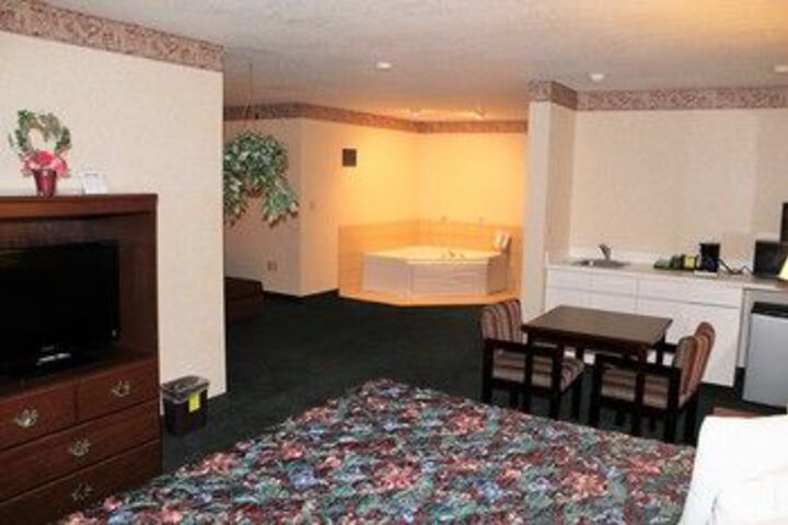 Room 16 of 76