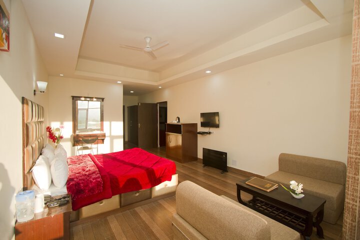 Room 20 of 64