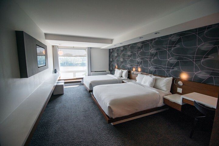 Room 21 of 47