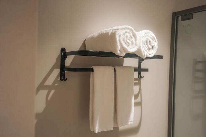 Room 40 of 61