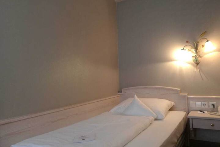 Room 7 of 59