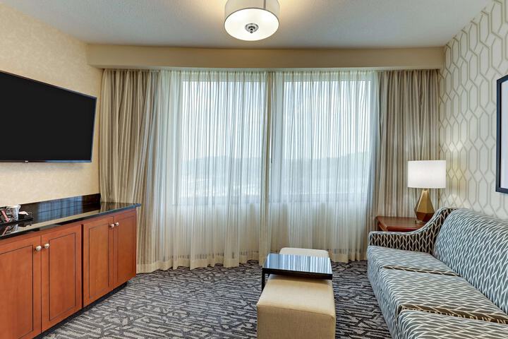 Room 10 of 61