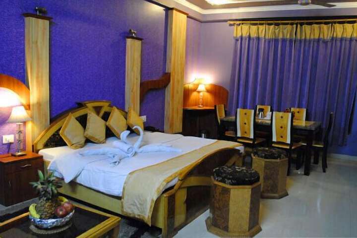 Room 9 of 31