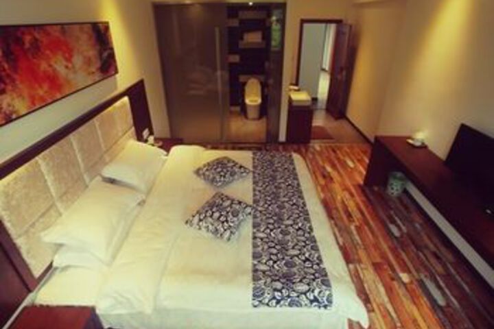 Room 34 of 39