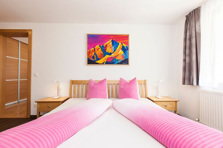 Room 15 of 113