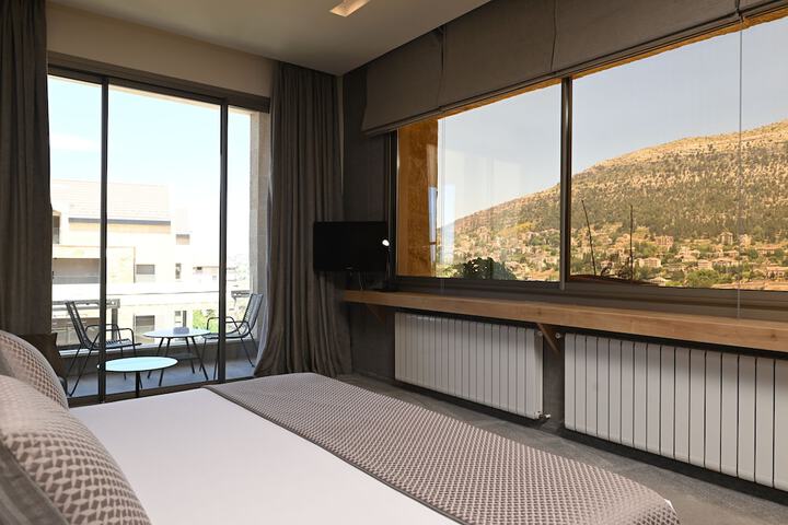 Room 17 of 76
