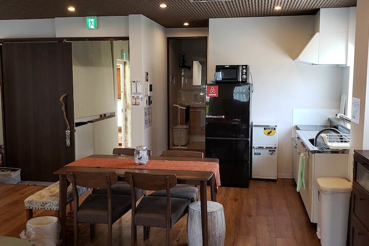 Room 6 of 22