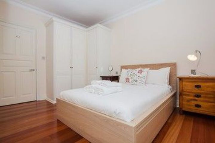 Room 8 of 26