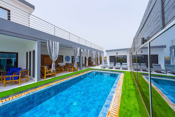 Pool 45 of 59