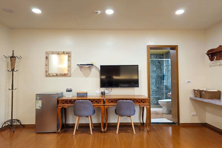 Room 15 of 81