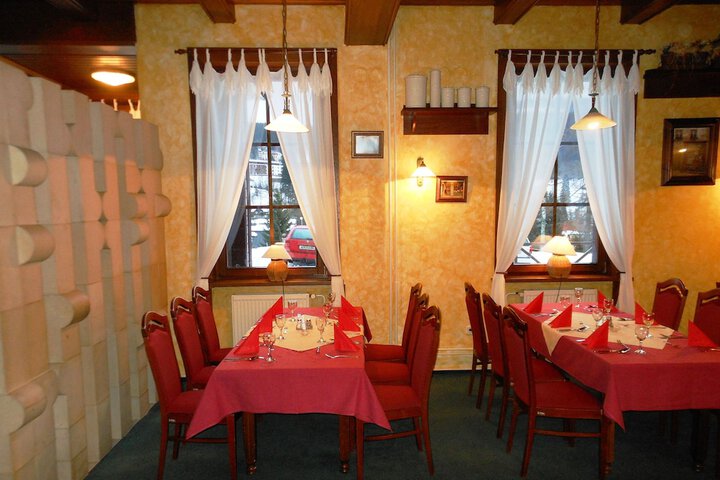 Dining 60 of 81
