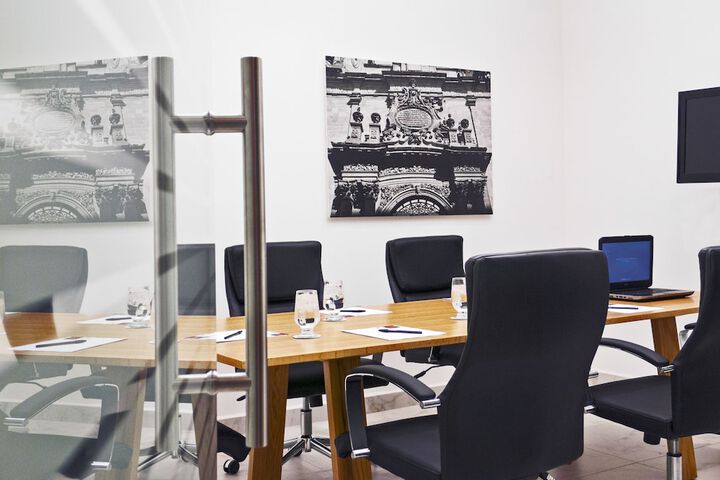 Meeting facility