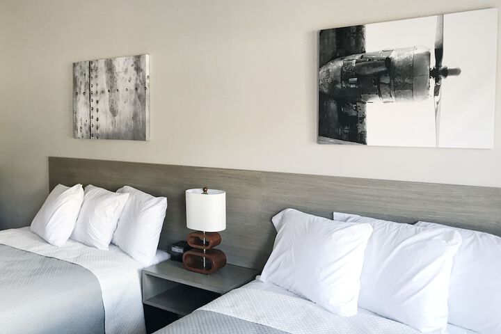 Room 4 of 33