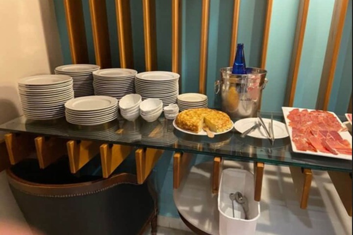 Breakfast buffet