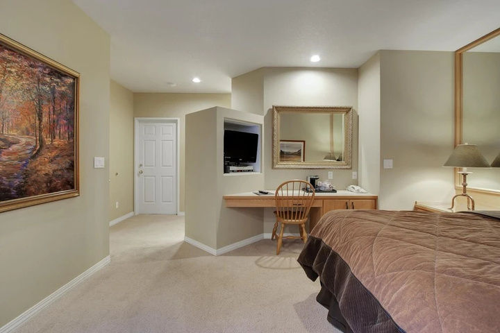 Room 2 of 14