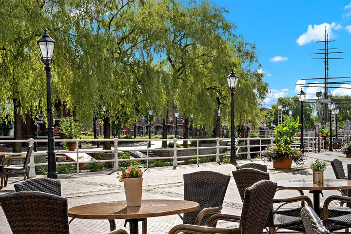 Sundeck