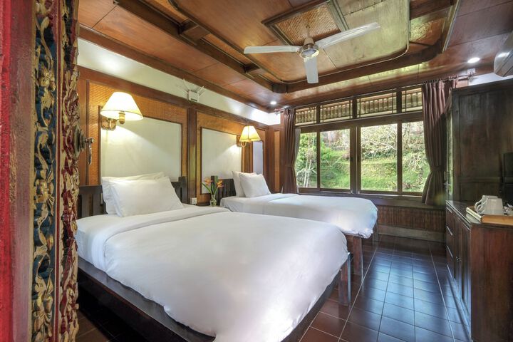 Room 6 of 26