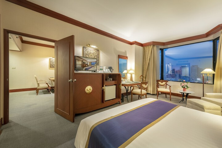 Room 35 of 63