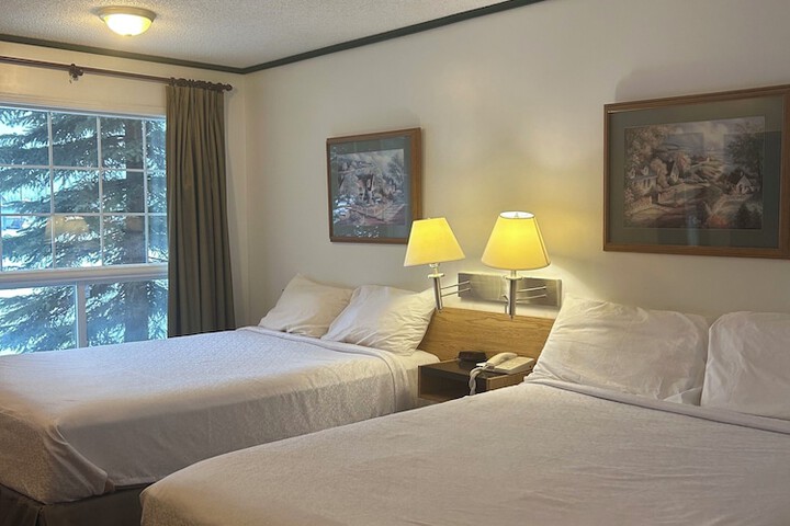 Room 5 of 12