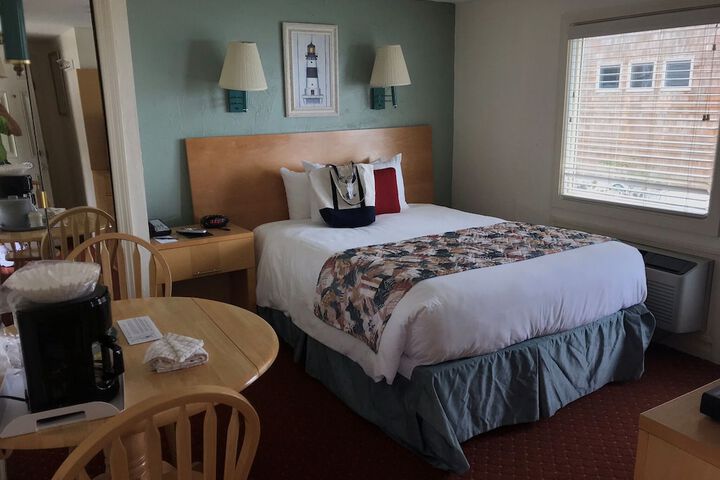 Room 40 of 87