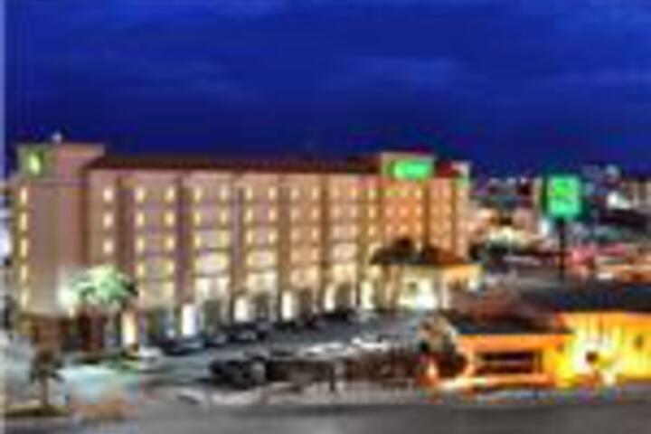 Photo of QUALITY INN JUAREZ NEAR AMERICAN CONSULATE