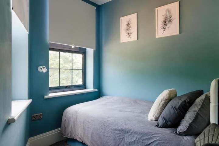 Room 6 of 19