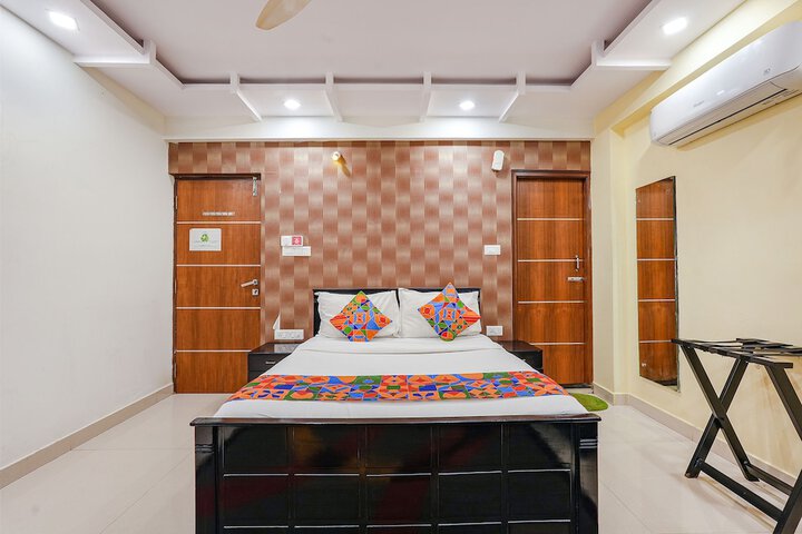 Room 15 of 32